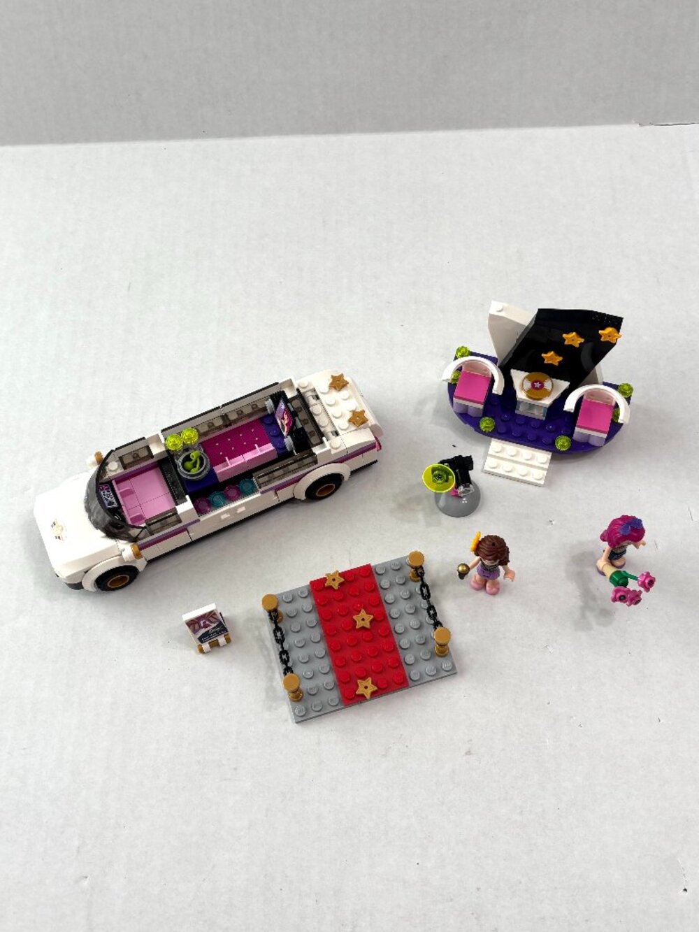 LEGO Friends Pop Star Limo #41107 RETIRED - Picture 2 of 3